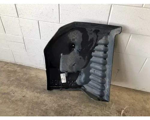 PETERBILT 387 Fender Extension