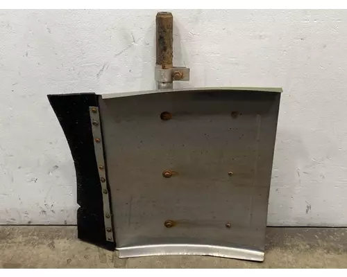 PETERBILT 387 Fender Extension