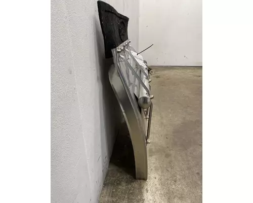 PETERBILT 387 Fender Extension