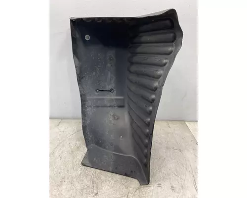 PETERBILT 387 Fender Extension