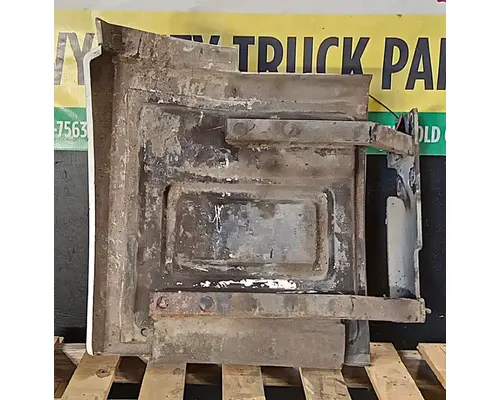 PETERBILT 387 Fender Extension