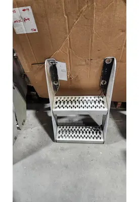 PETERBILT 387 Frame Steps