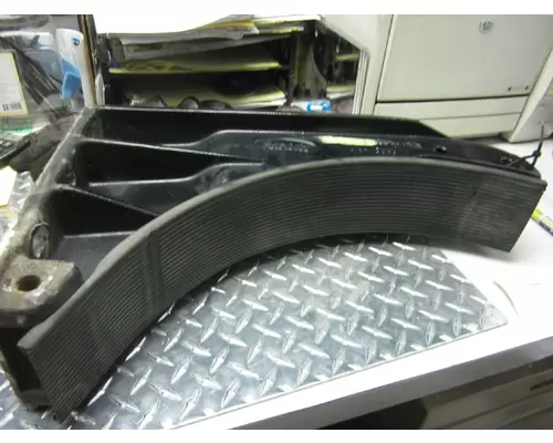 PETERBILT 387 Fuel Tank Strap