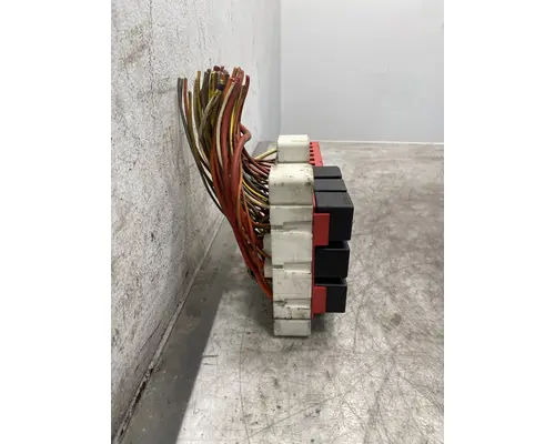 PETERBILT 387 Fuse Box