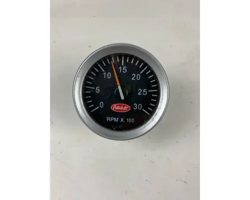PETERBILT 387 GAUGE - TACHOMETER