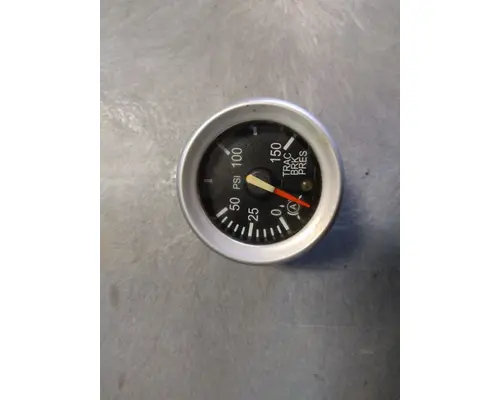 PETERBILT 387 GAUGE AIR