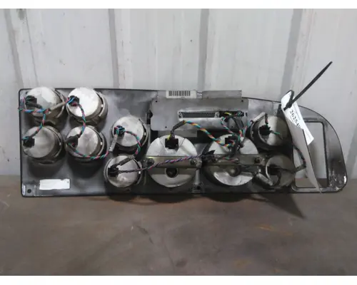 PETERBILT 387 GAUGE CLUSTER