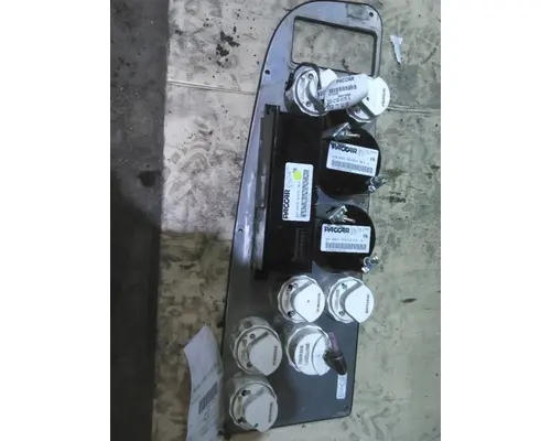 PETERBILT 387 GAUGE CLUSTER