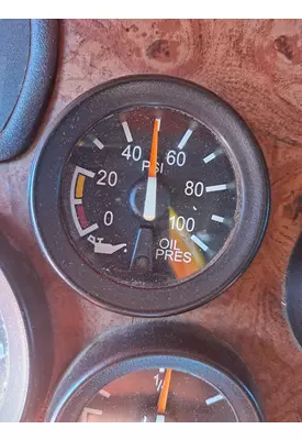 PETERBILT 387 GAUGE OIL PRESSURE