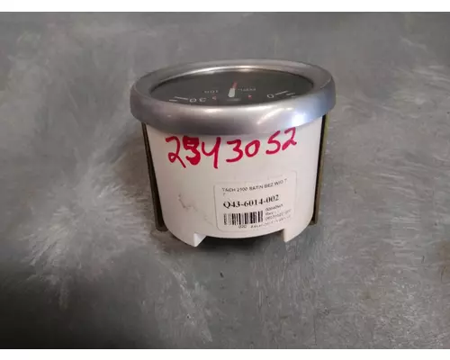 PETERBILT 387 GAUGE TACHOMETER