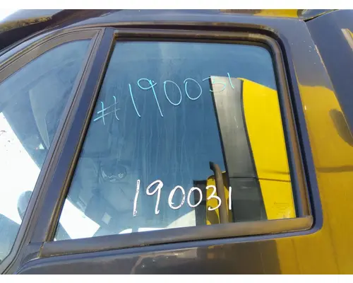 PETERBILT 387 GLASS, DOOR, FRONT