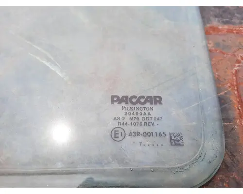 PETERBILT 387 GLASS, DOOR, FRONT