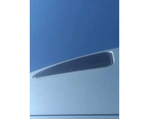 PETERBILT 387 GLASS, SLEEPER