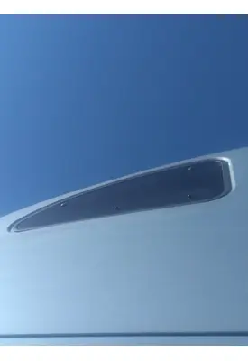 PETERBILT 387 GLASS, SLEEPER