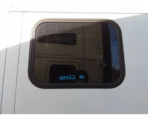 PETERBILT 387 GLASS, SLEEPER