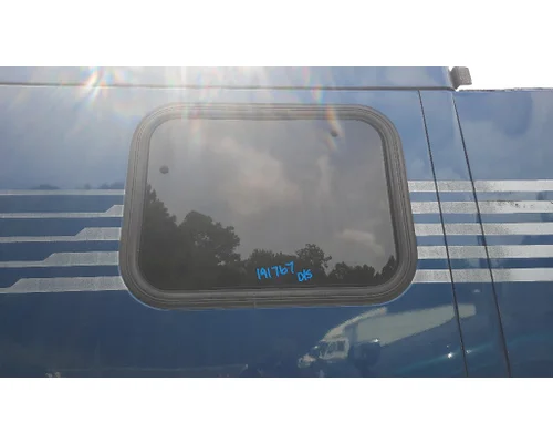 PETERBILT 387 GLASS, SLEEPER