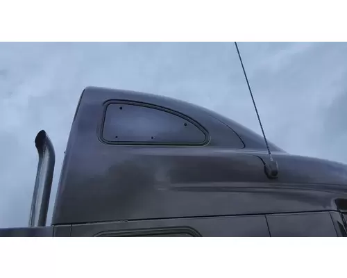 PETERBILT 387 GLASS, SLEEPER