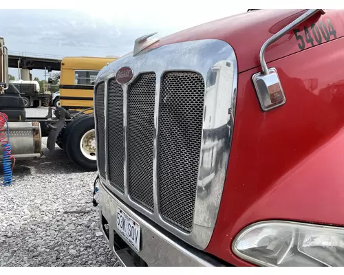 PETERBILT 387 Grille in KANSAS CITY, MISSOURI $700.00 #9488