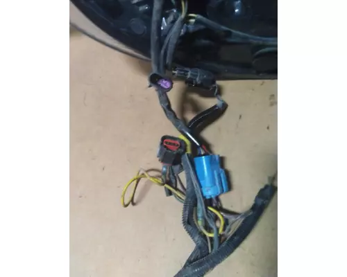 PETERBILT 387 HEADLAMP ASSEMBLY