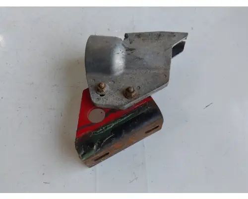 PETERBILT 387 HOOD BRACKET
