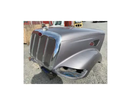 PETERBILT 387 HOOD