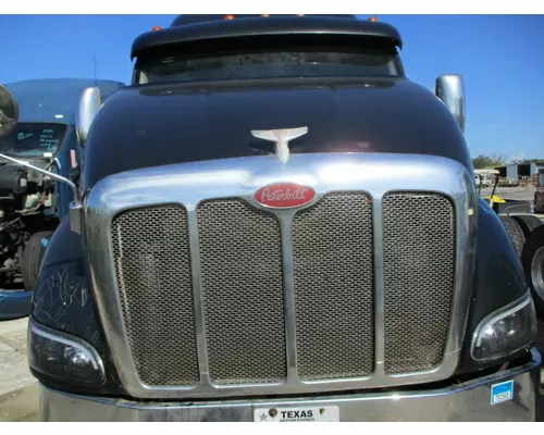 PETERBILT 387 HOOD