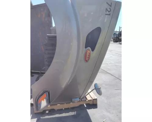 PETERBILT 387 HOOD