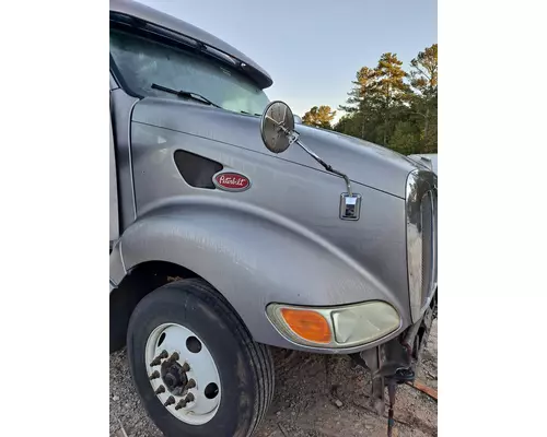 PETERBILT 387 HOOD