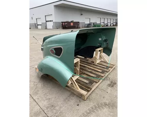 PETERBILT 387 Hood