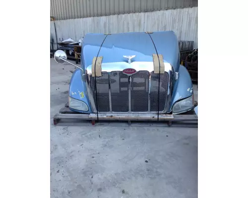 PETERBILT 387 Hood