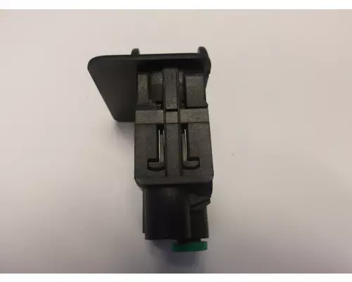 PETERBILT 387 INTERAXLE LOCK SWITCH