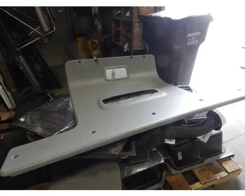 PETERBILT 387 INTERIOR PANELS & TRIM 126