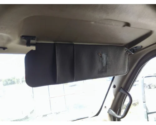 PETERBILT 387 INTERIOR SUN VISOR