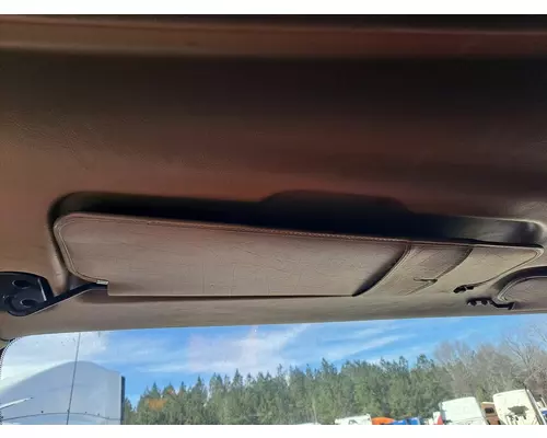 PETERBILT 387 INTERIOR SUN VISOR