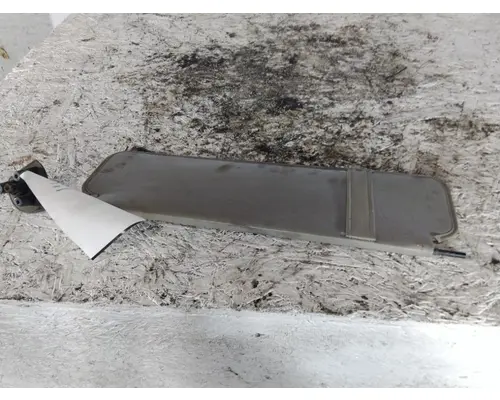 PETERBILT 387 INTERIOR SUN VISOR