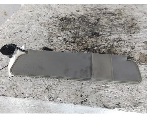 PETERBILT 387 INTERIOR SUN VISOR