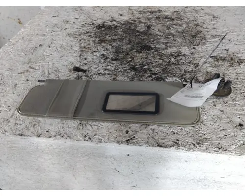 PETERBILT 387 INTERIOR SUN VISOR