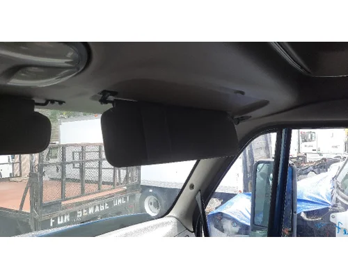 PETERBILT 387 INTERIOR SUN VISOR