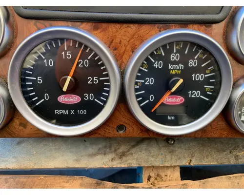 PETERBILT 387 Instrument Cluster