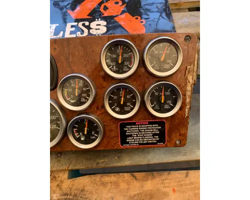 PETERBILT 387 Instrument Cluster