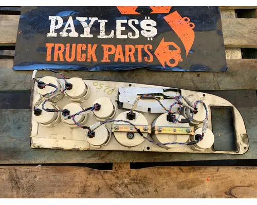PETERBILT 387 Instrument Cluster
