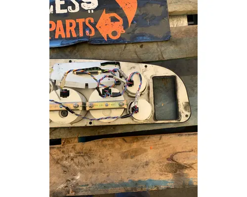 PETERBILT 387 Instrument Cluster