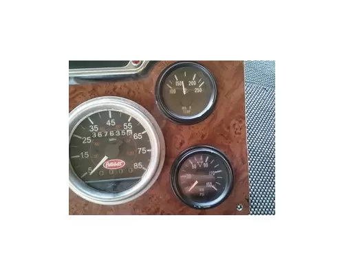 PETERBILT 387 Instrument Cluster