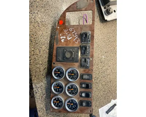 PETERBILT 387 Instrument Cluster