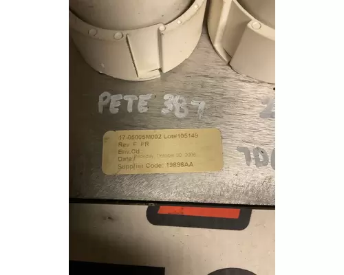 PETERBILT 387 Instrument Cluster