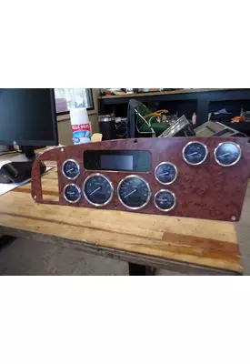 PETERBILT 387 Instrument Cluster