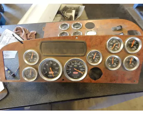 PETERBILT 387 Instrument Cluster