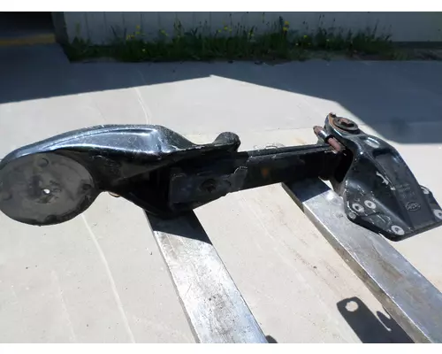 PETERBILT 387 LEAF SPRING, REAR