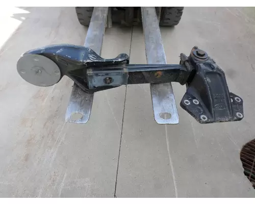 PETERBILT 387 LEAF SPRING, REAR