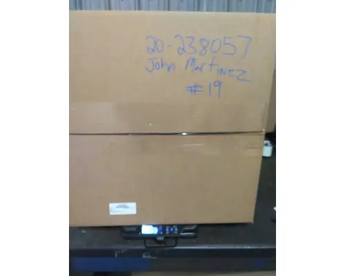 PETERBILT 387 MIRROR ASSEMBLY CABDOOR